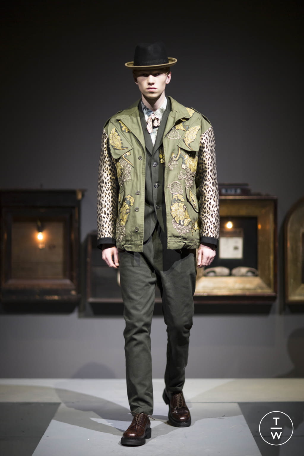 Fashion Week Milan Fall/Winter 2017 look 44 de la collection Antonio Marras menswear