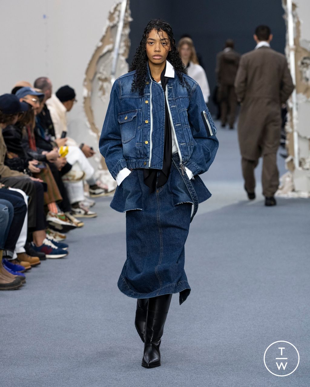 Fashion Week Paris Fall/Winter 2026 look 44 from the Sacai collection menswear