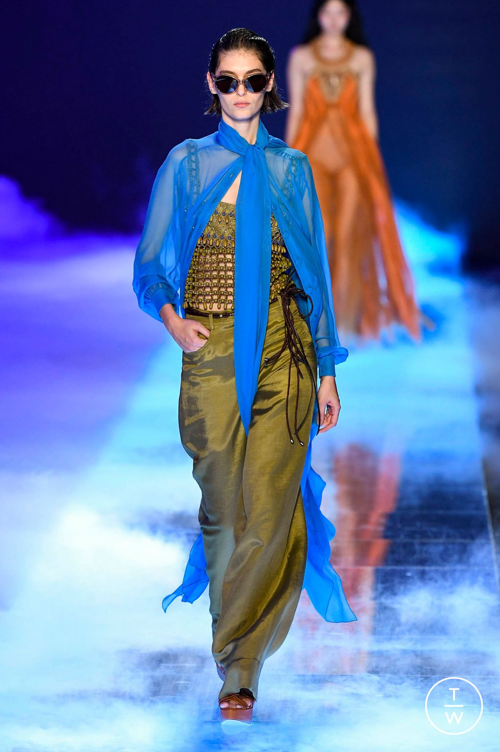 Fashion Week Milan Spring/Summer 2023 look 35 from the Alberta Ferretti collection womenswear