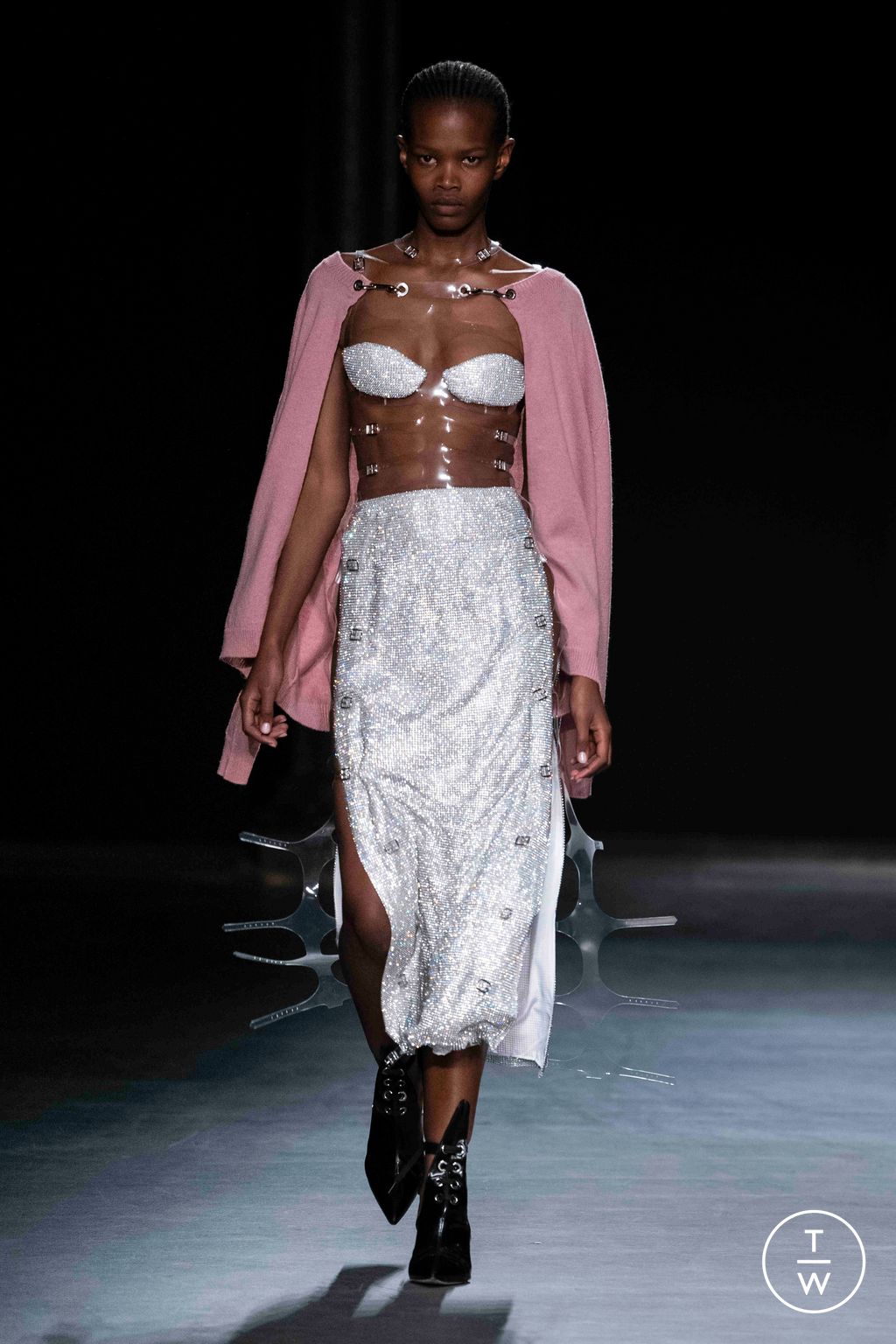 Fashion Week London Spring/Summer 2023 look 39 de la collection Christopher Kane womenswear