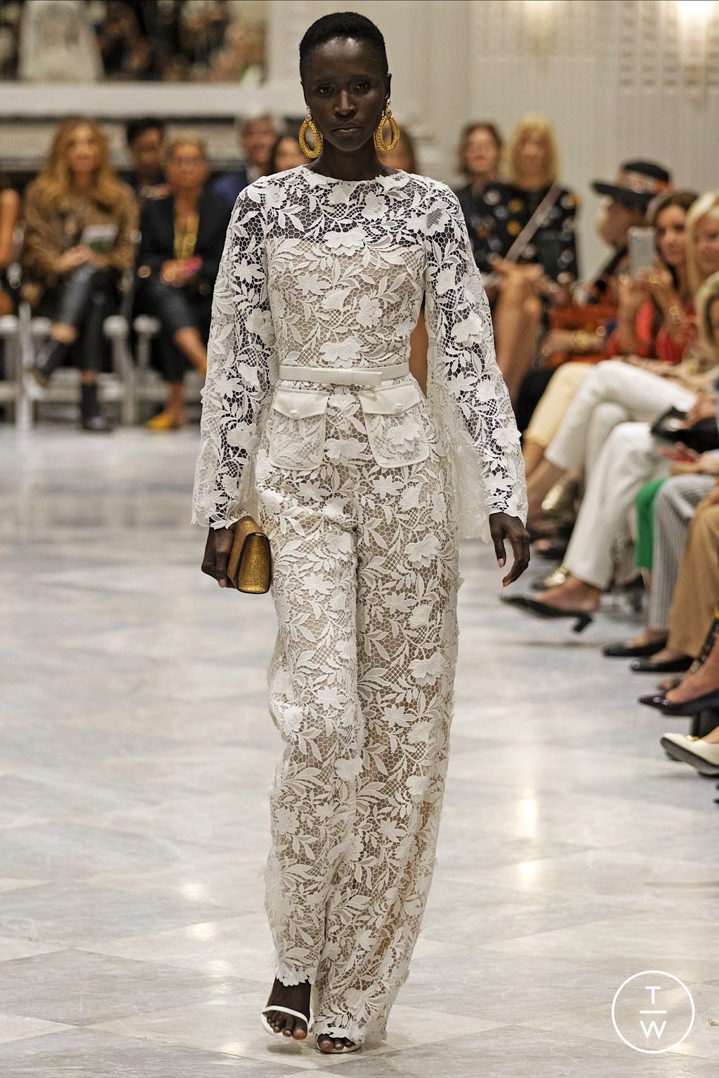 Fashion Week New York Spring/Summer 2023 look 1 from the Dennis Basso collection womenswear