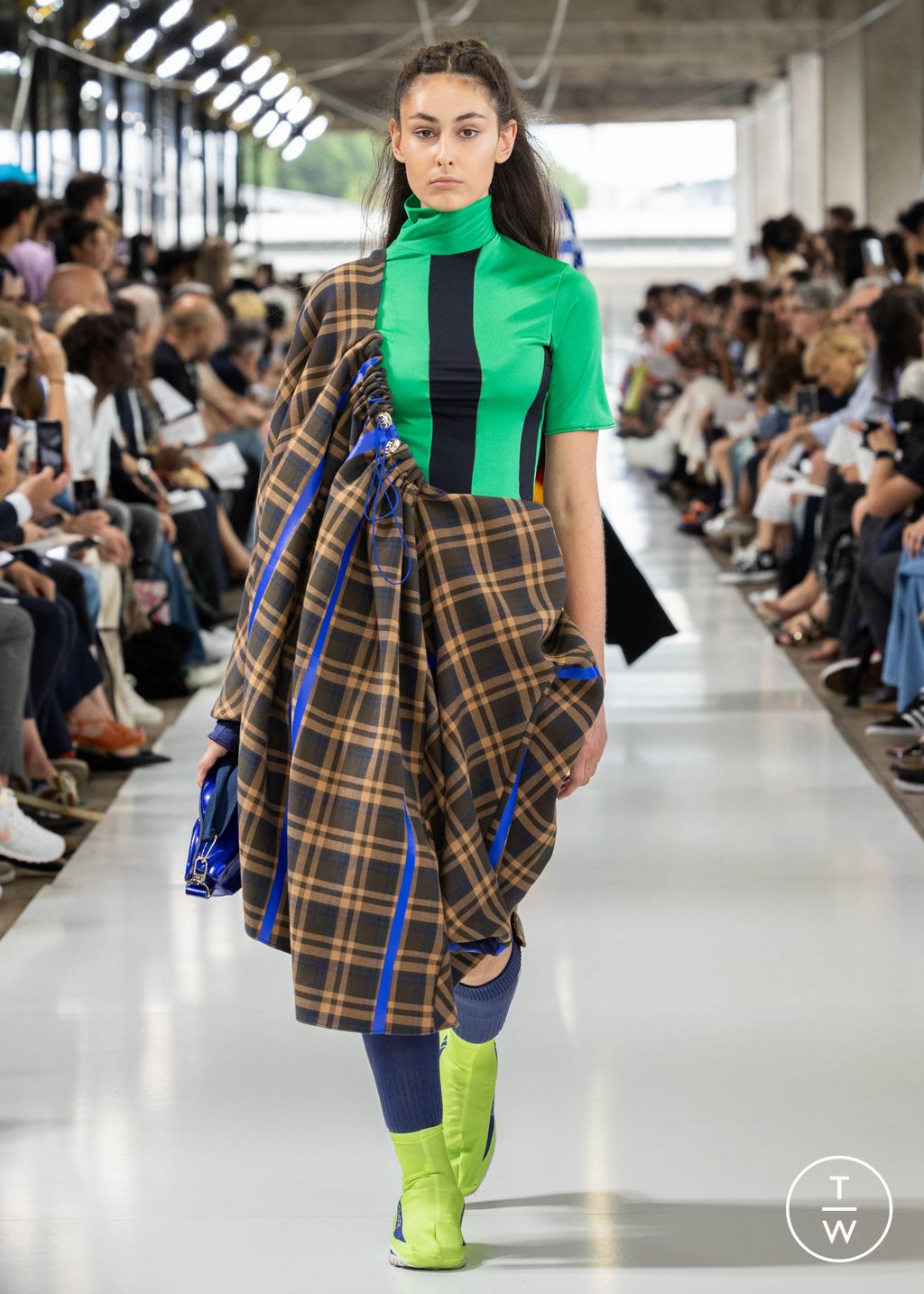Fashion Week Paris Spring/Summer 2024 look 44 de la collection IFM PARIS menswear