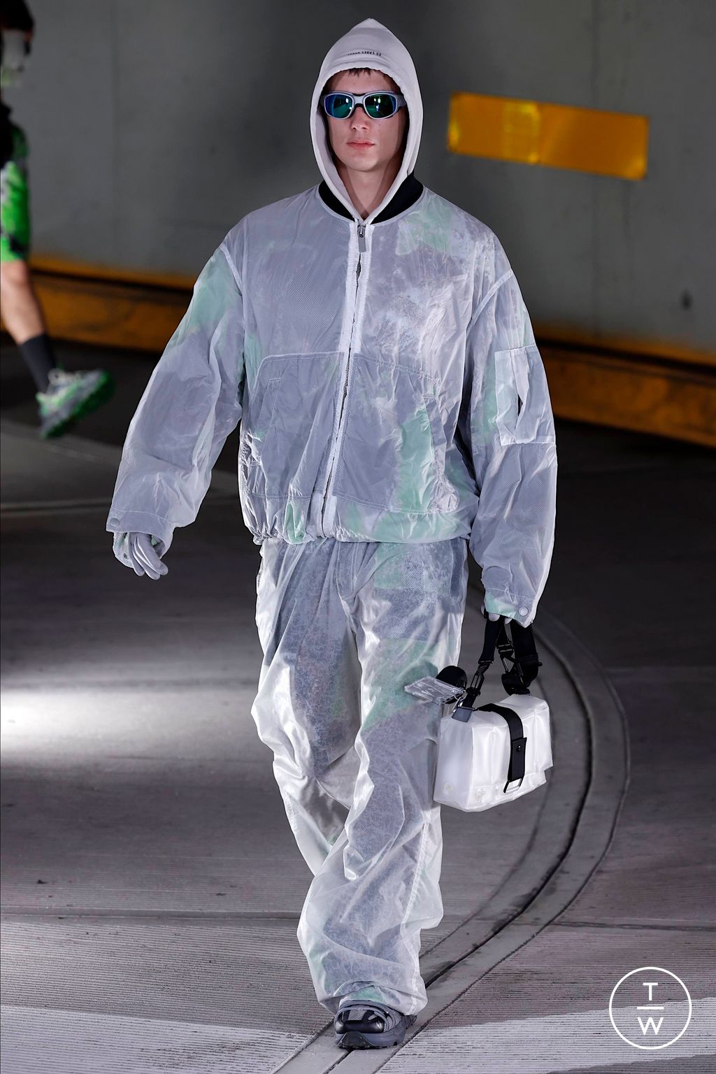 Fashion Week Milan Spring/Summer 2024 look 17 from the 44 Label Group collection 男装