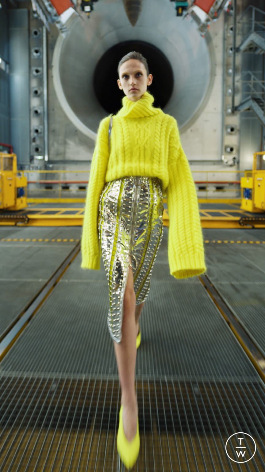 Fashion Week Paris Fall/Winter 2021 look 45 from the Balmain collection 女装