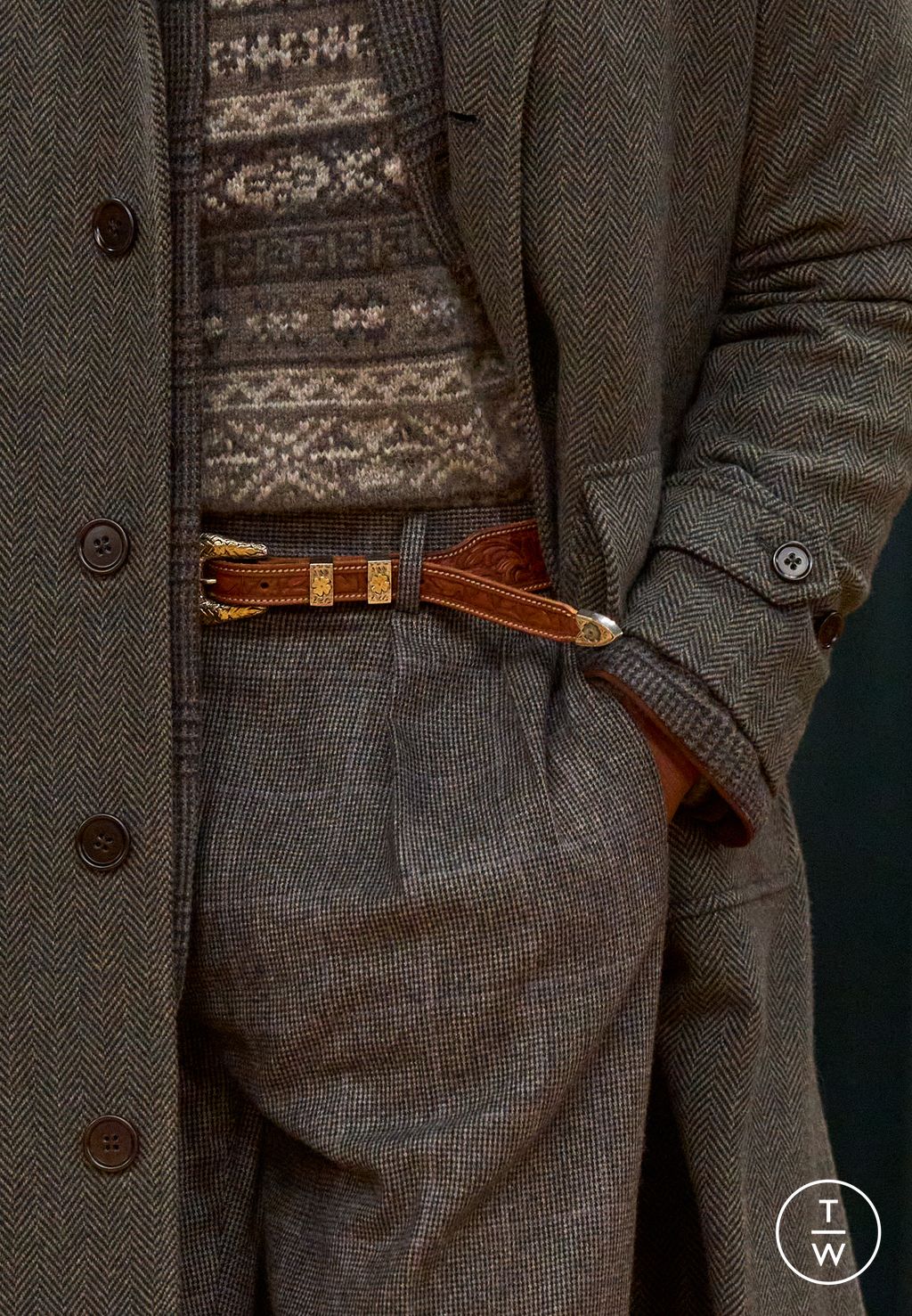 Fashion Week Milan Fall/Winter 2026 look 8 de la collection Ralph Lauren Purple Label menswear accessories