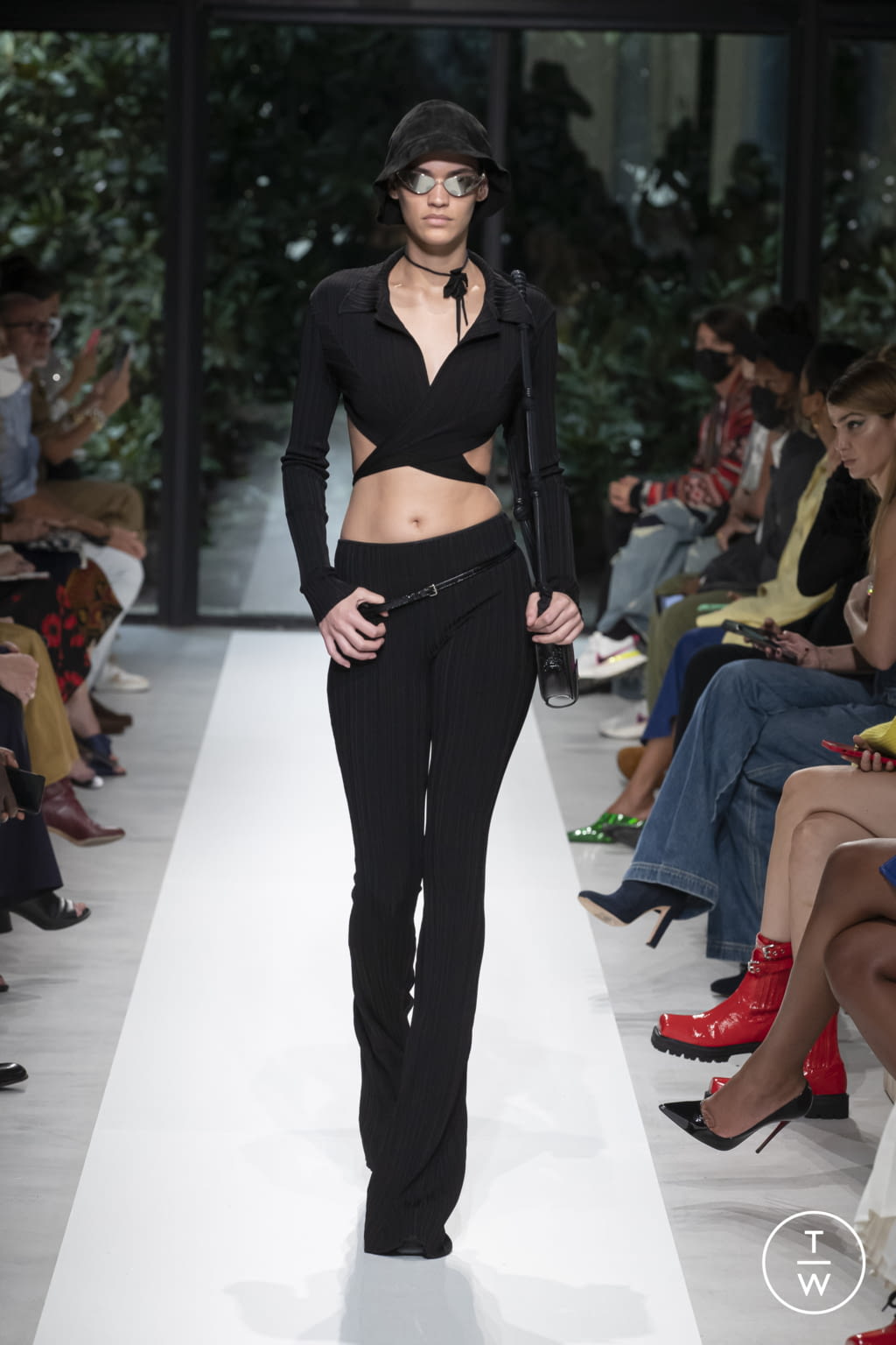 Fashion Week Milan Spring/Summer 2022 look 45 from the Philosophy di Lorenzo Serafini collection 女装