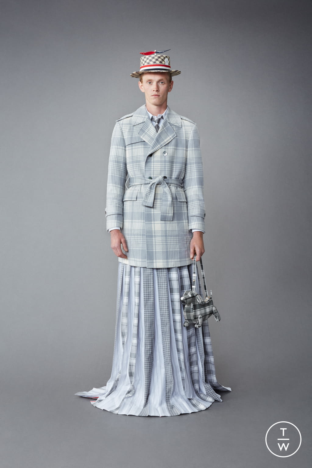 Fashion Week Paris Resort 2022 look 45 from the Thom Browne collection 男装