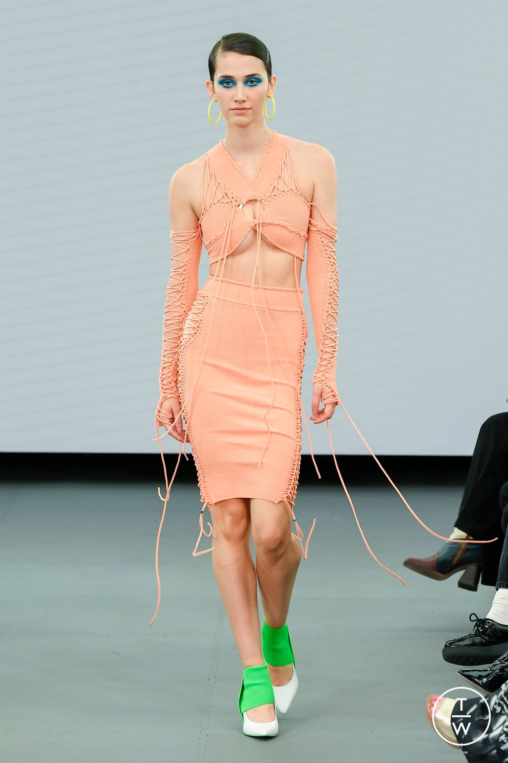 Fashion Week London Spring/Summer 2023 look 34 from the Mark Fast collection womenswear