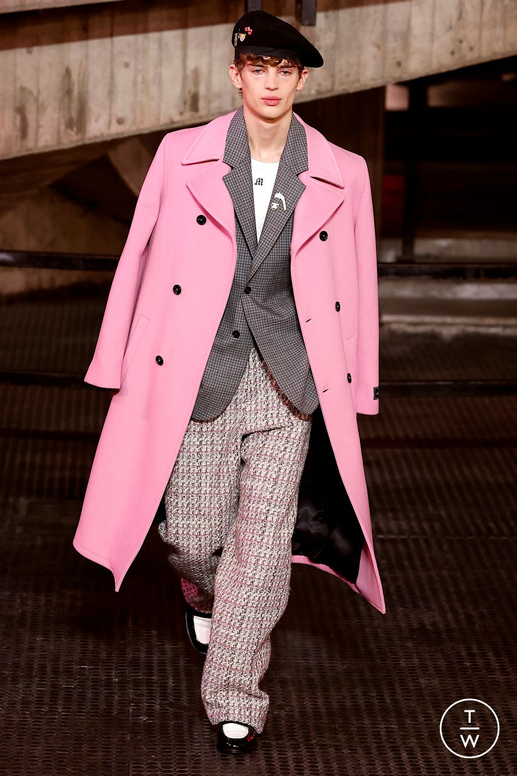 Fashion Week Milan Fall/Winter 2023 look 25 from the MSGM collection menswear