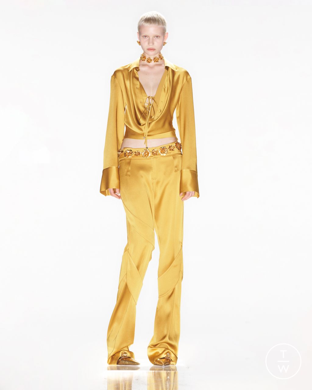 Fashion Week Milan Resort 2024 look 45 from the Blumarine collection 女装