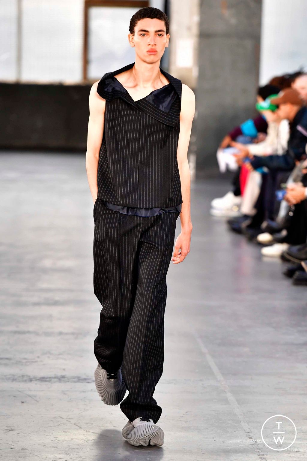 Fashion Week Paris Fall/Winter 2023 look 28 from the Botter collection 男装