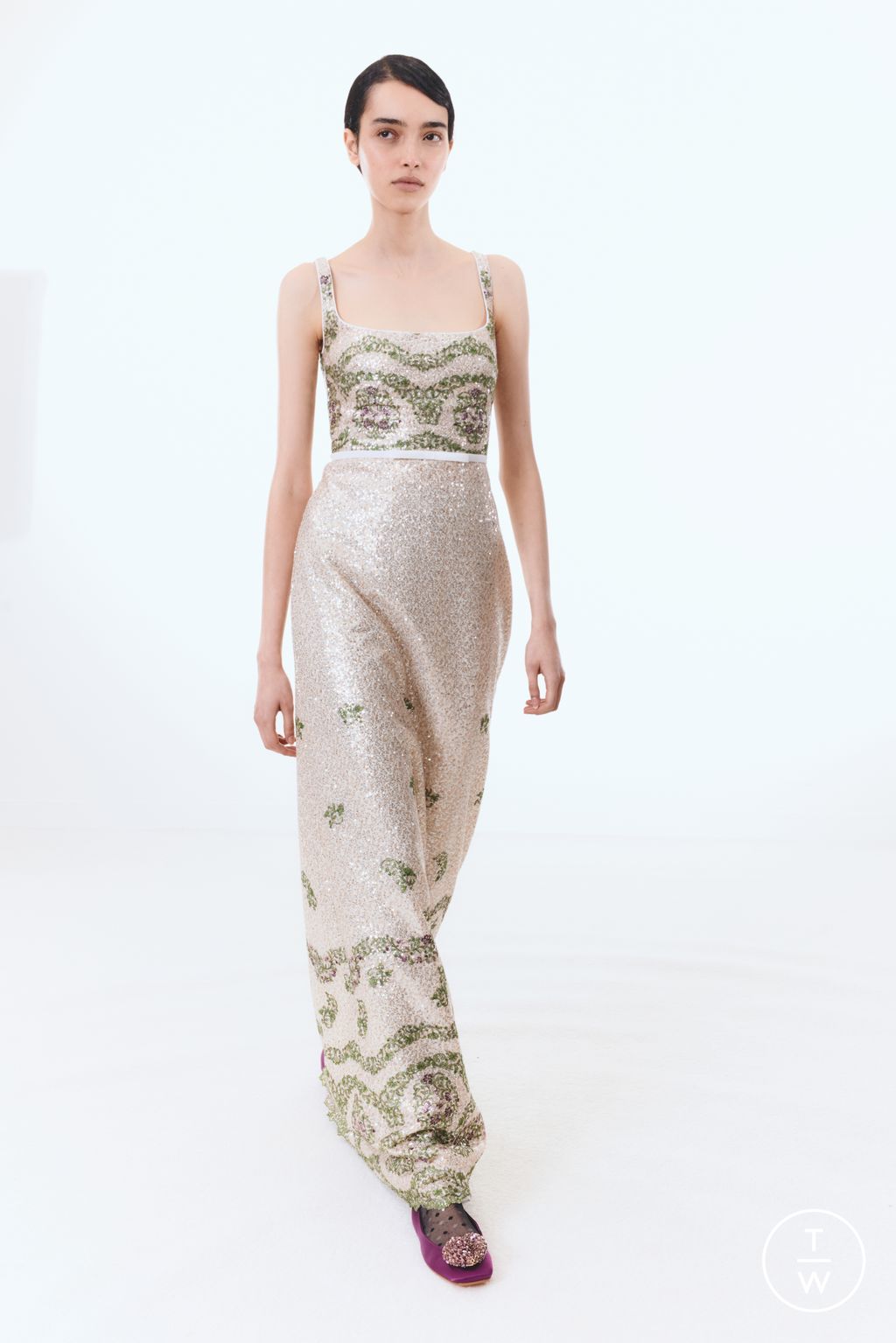 Fashion Week Paris Pre-Fall 2025 look 46 from the Giambattista Valli collection womenswear