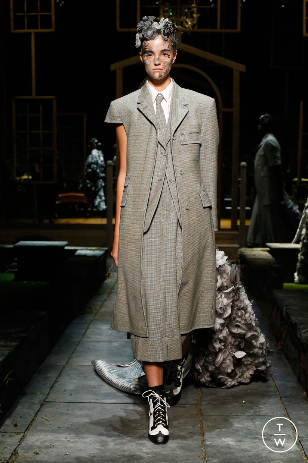 Fashion Week New York Spring/Summer 2022 look 47 from the Thom Browne collection 女装