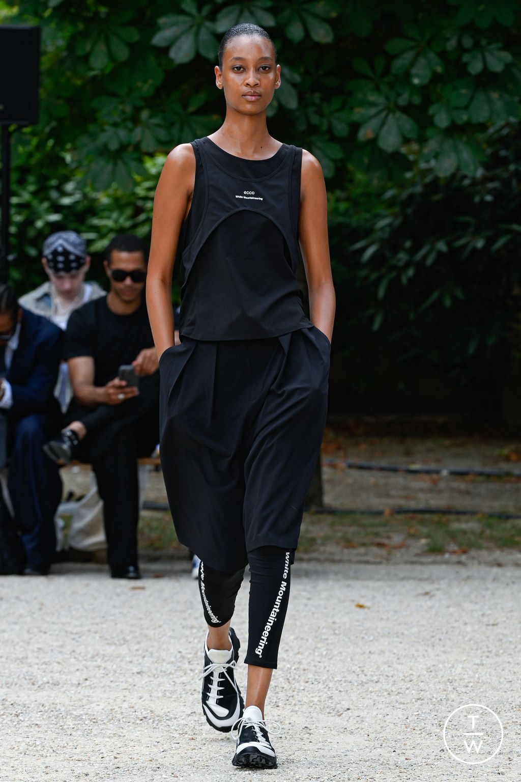 Fashion Week Paris Spring/Summer 2026 look 47 de la collection White Mountaineering menswear