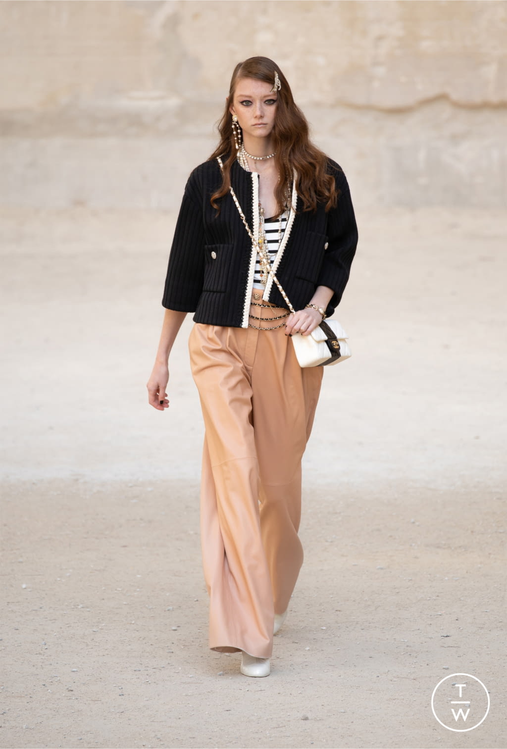 Fashion Week Paris Resort 2022 look 47 from the Chanel collection womenswear