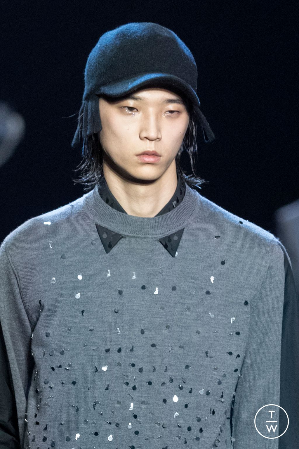 Fashion Week Milan Fall/Winter 2023 look 29 from the Fendi collection 男装配饰