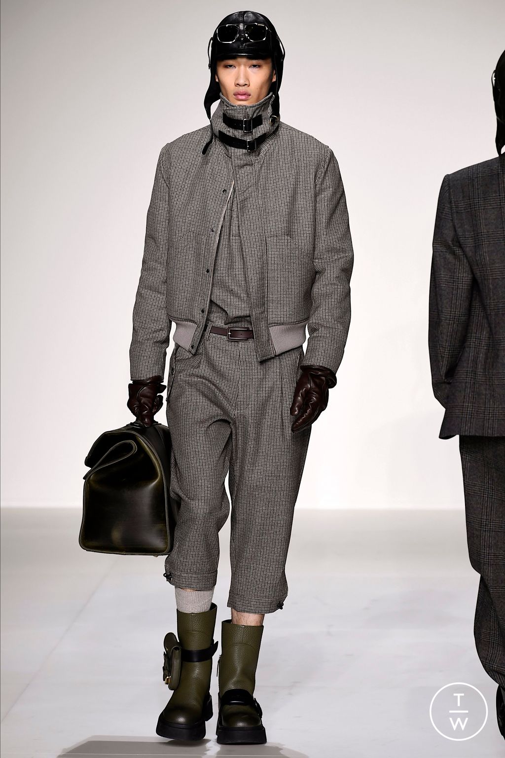 Fashion Week Milan Fall/Winter 2023 look 11 from the Emporio Armani collection 男装