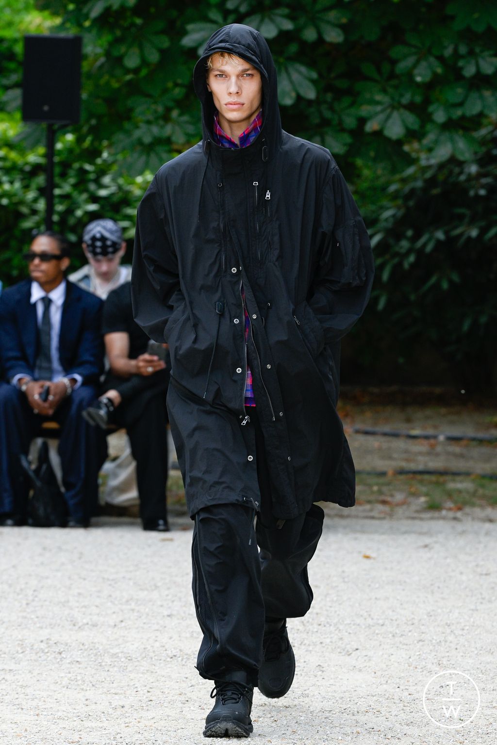 Fashion Week Paris Spring/Summer 2026 look 48 de la collection White Mountaineering menswear