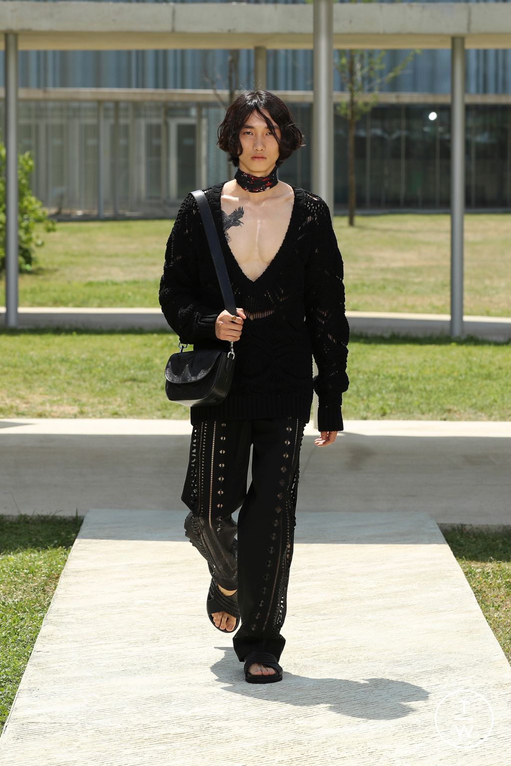 Fashion Week Milan Spring/Summer 2023 look 48 from the Etro collection 男装