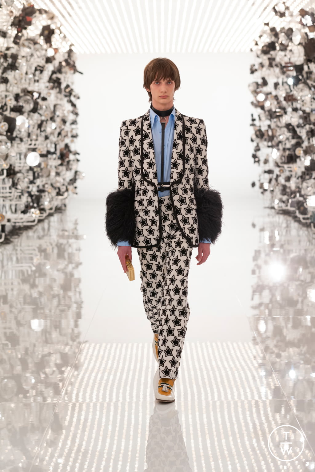 Fashion Week Milan Fall/Winter 2021 look 48 from the Gucci collection womenswear