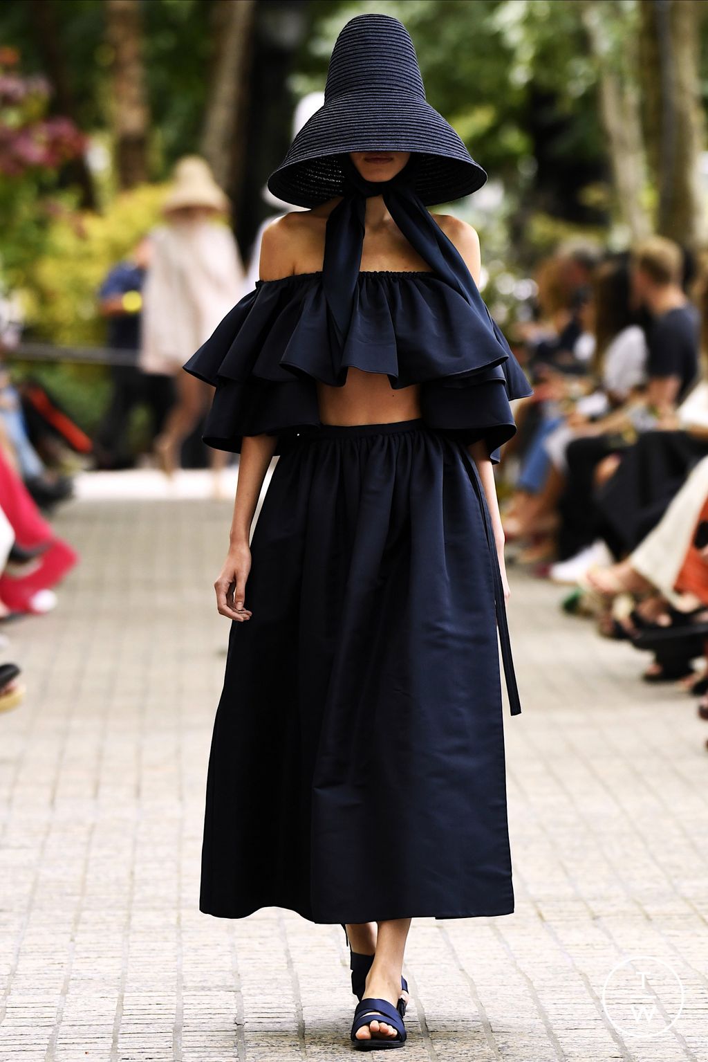 Fashion Week New York Spring/Summer 2023 look 20 de la collection Adam Lippes womenswear