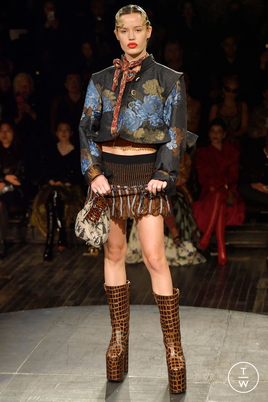 Fashion Week Paris Spring/Summer 2023 look 49 from the Andreas Kronthaler for Vivienne Westwood collection womenswear