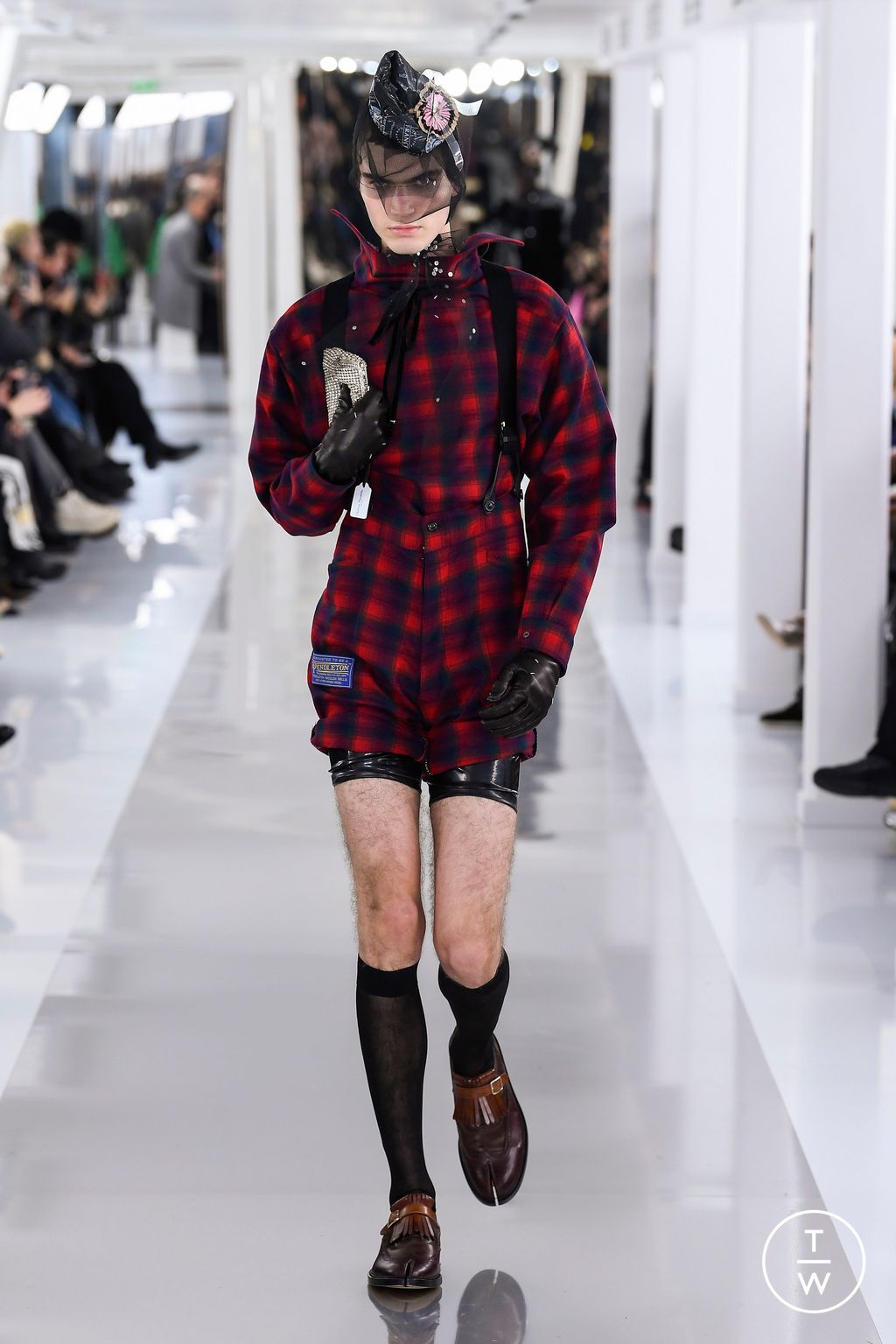 Fashion Week Paris Fall/Winter 2023 look 7 from the Maison Margiela collection menswear