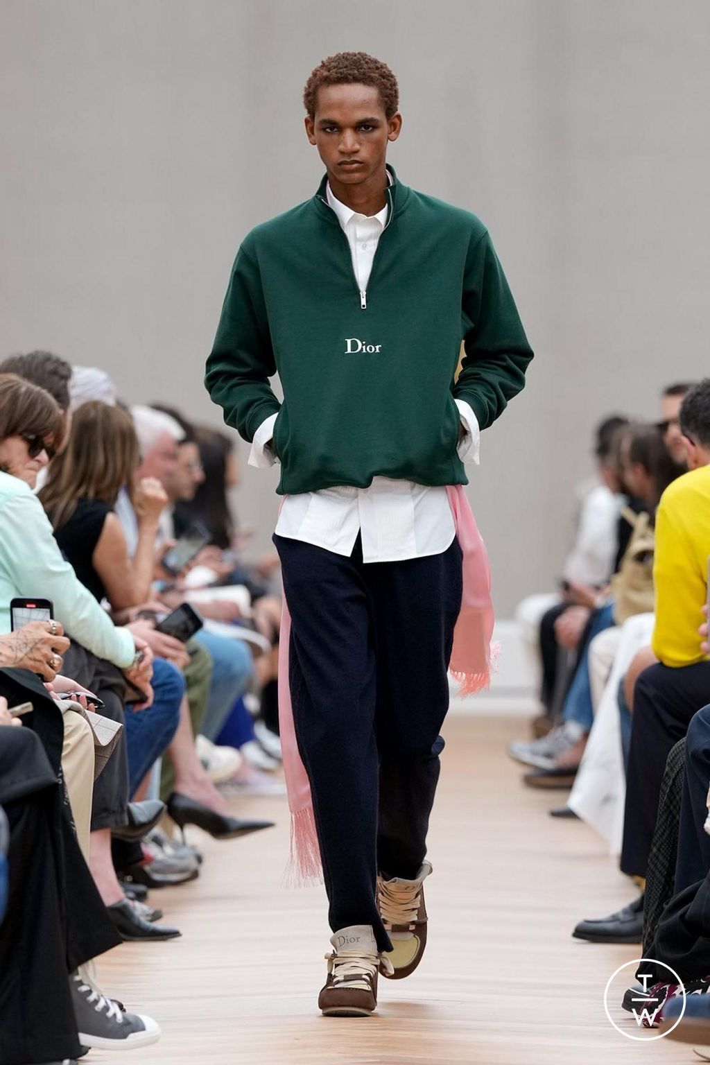 Fashion Week Paris Spring/Summer 2026 look 49 from the Dior Homme collection menswear