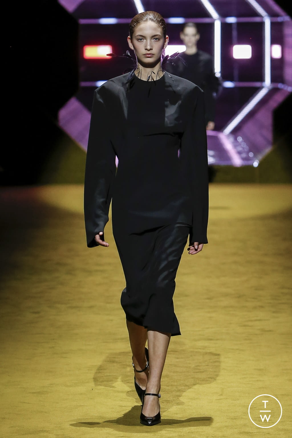 Fashion Week Milan Fall/Winter 2022 look 49 from the Prada collection 女装