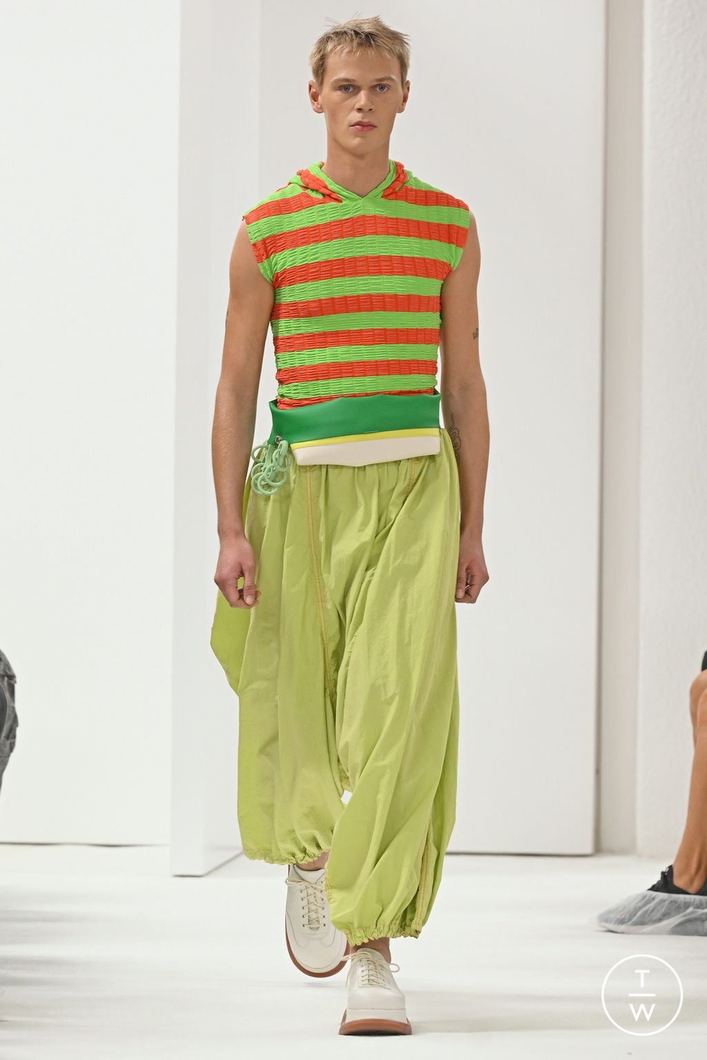 Fashion Week Milan Spring/Summer 2023 look 6 de la collection Sunnei womenswear