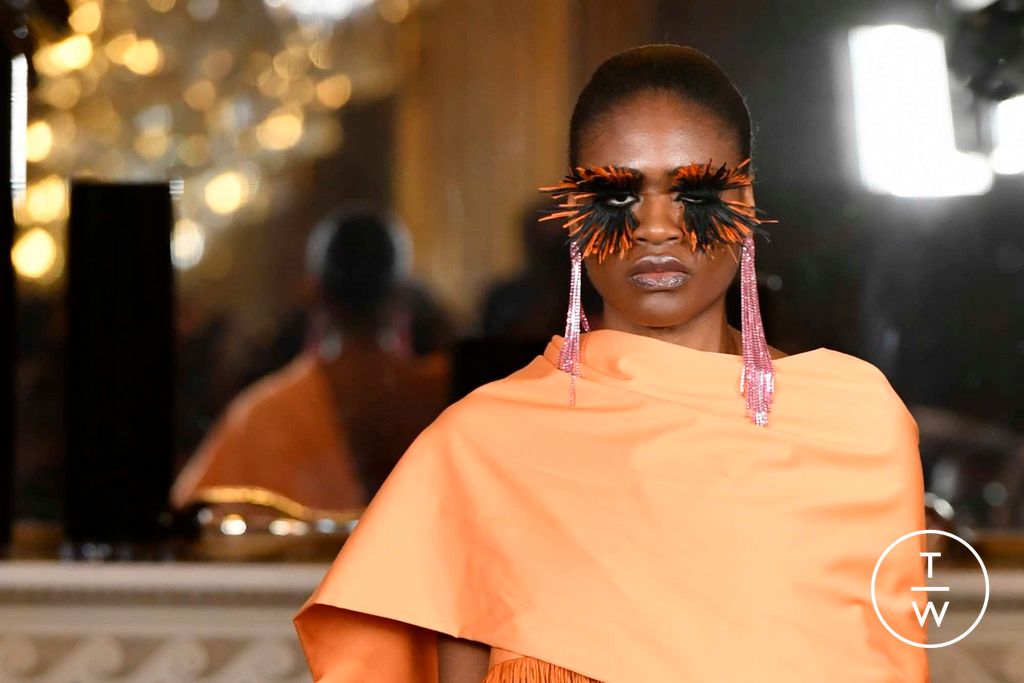 Fashion Week Paris Spring/Summer 2023 look 17 de la collection Imane Ayissi couture