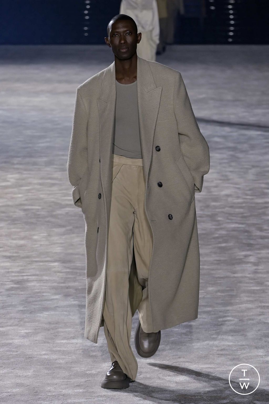 Fashion Week Paris Fall/Winter 2023 look 9 from the Ami collection menswear