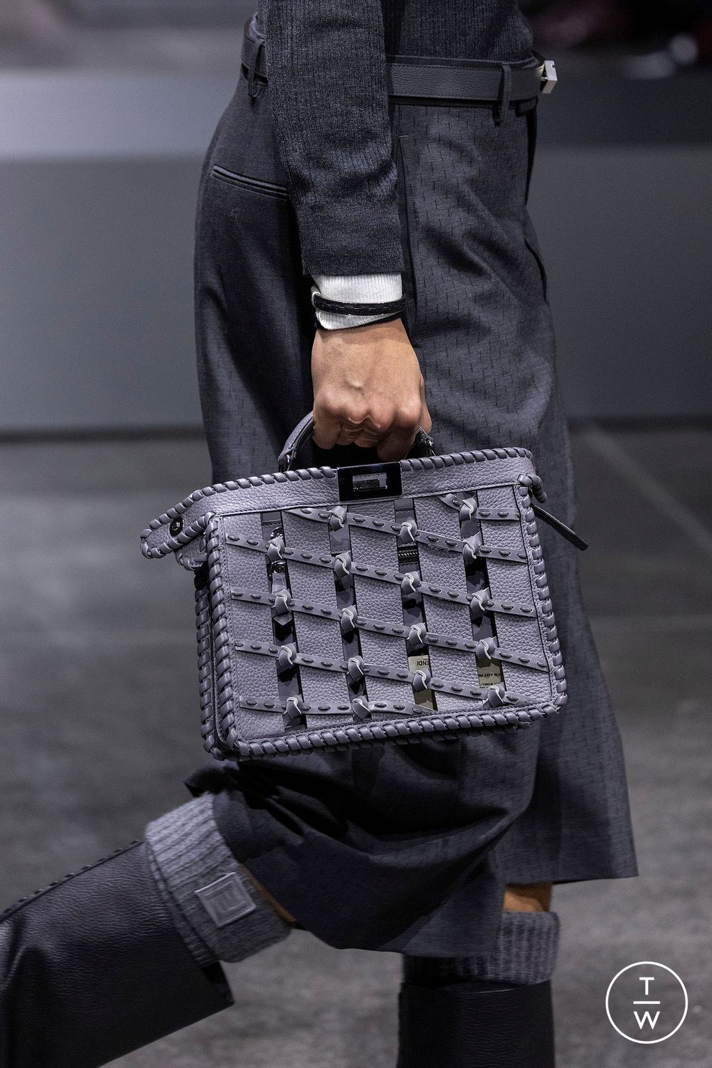 Fashion Week Paris Fall/Winter 2024 look 74 from the Fendi collection menswear accessories