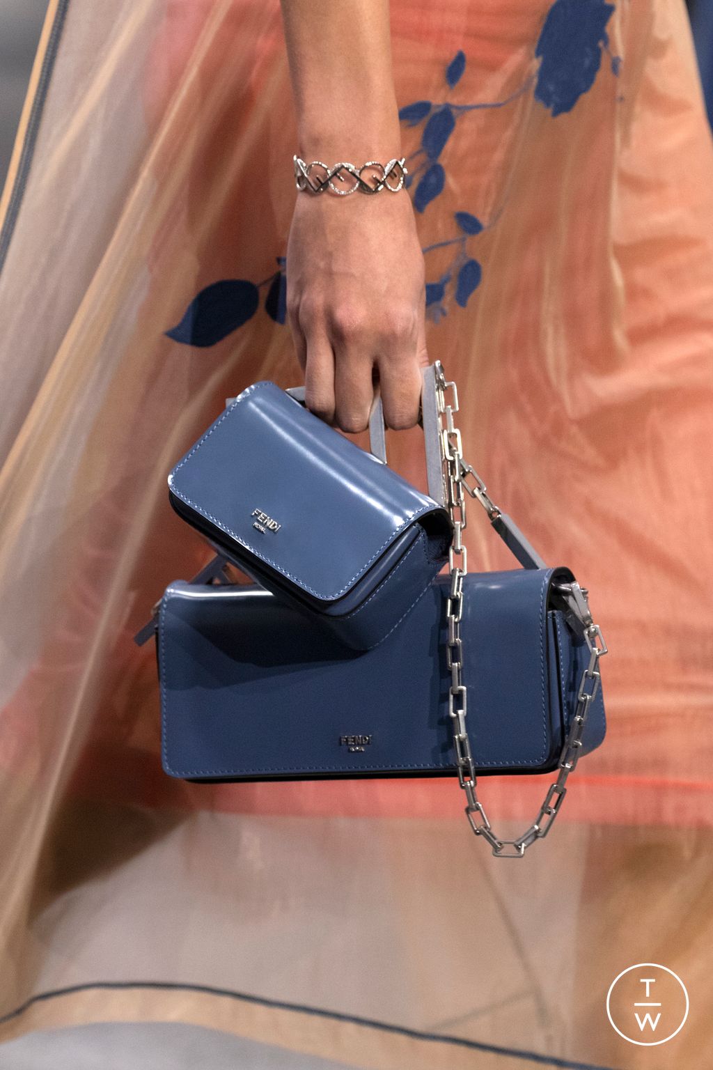 Fashion Week Milan Spring/Summer 2023 look 41 from the Fendi collection 女装配饰