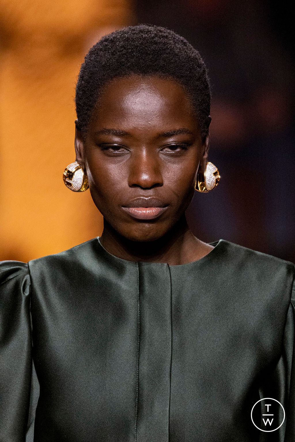 Fashion Week Milan Fall/Winter 2025 look 146 de la collection Fendi womenswear accessories