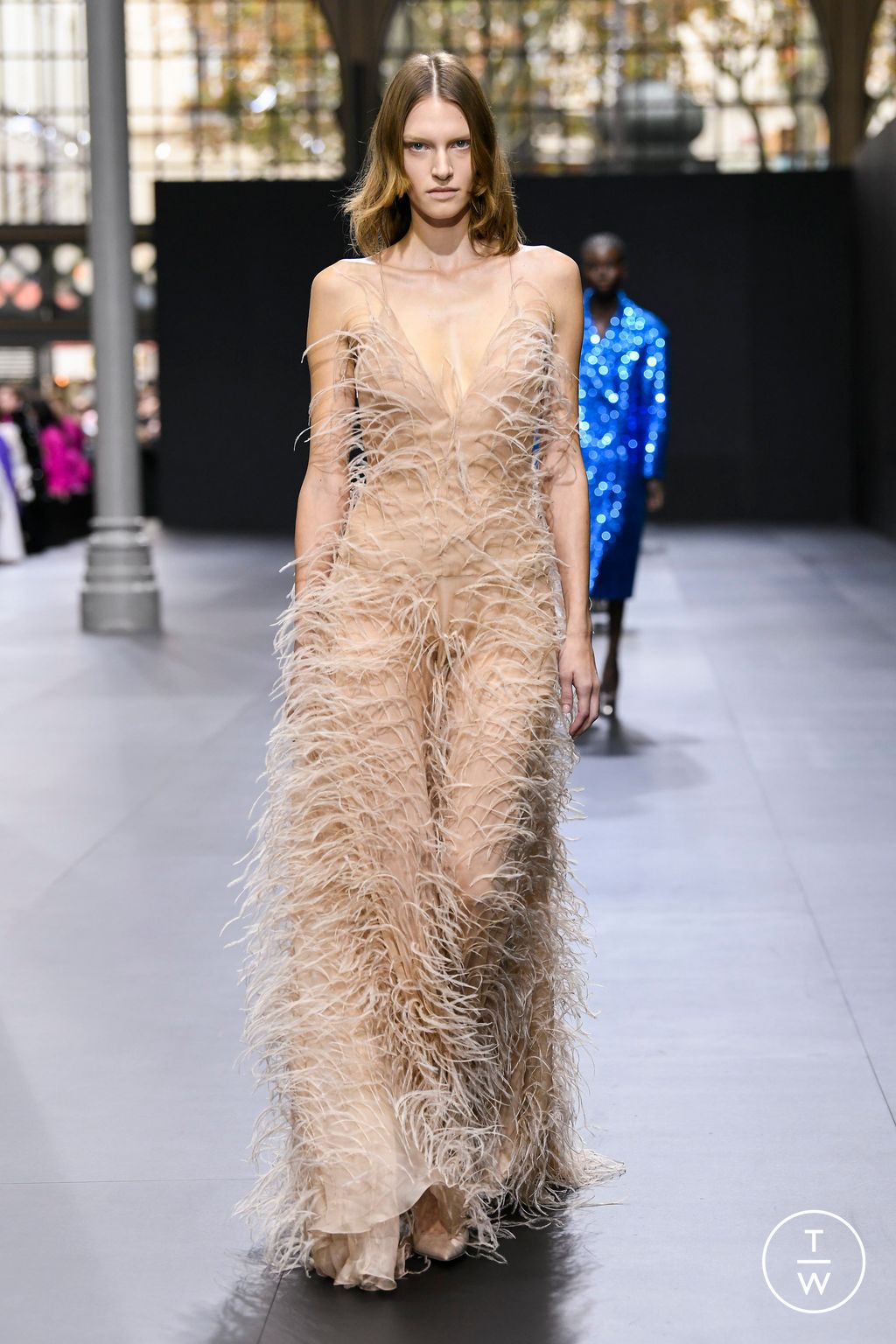 Fashion Week Paris Spring/Summer 2023 look 42 from the Valentino collection womenswear