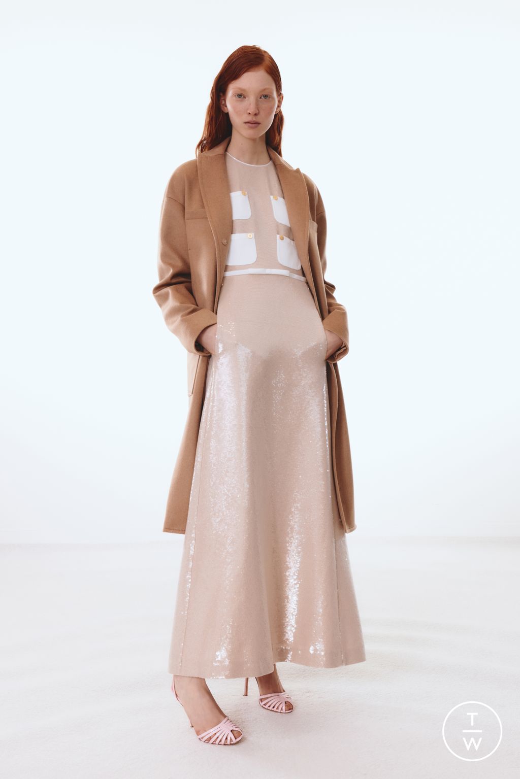 Fashion Week Paris Pre-Fall 2025 look 49 from the Giambattista Valli collection womenswear