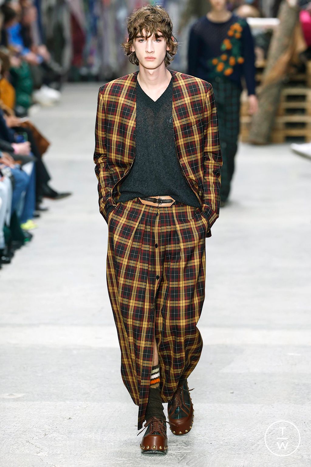 Fashion Week Milan Fall/Winter 2023 look 8 from the Etro collection menswear