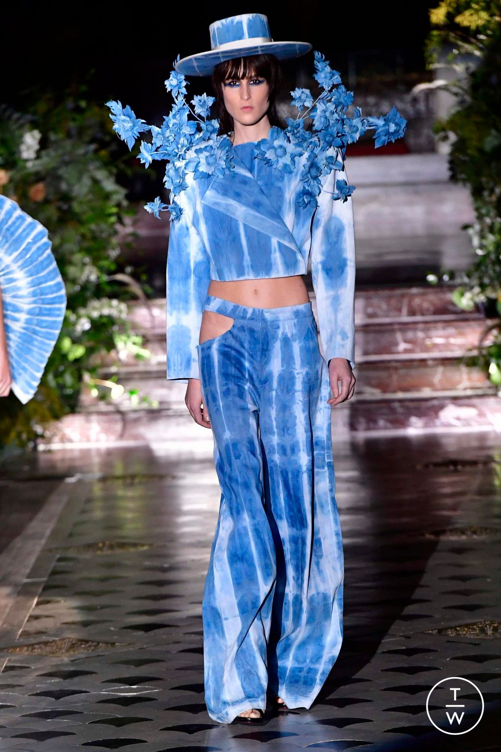 Fashion Week Paris Spring/Summer 2023 look 18 from the Juana Martin collection 高级定制