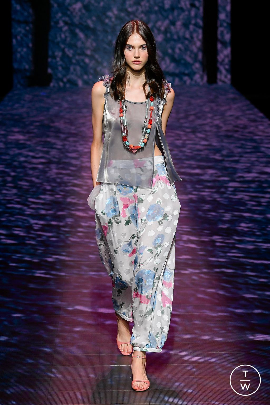 Fashion Week Milan Spring/Summer 2023 look 38 from the Emporio Armani collection womenswear