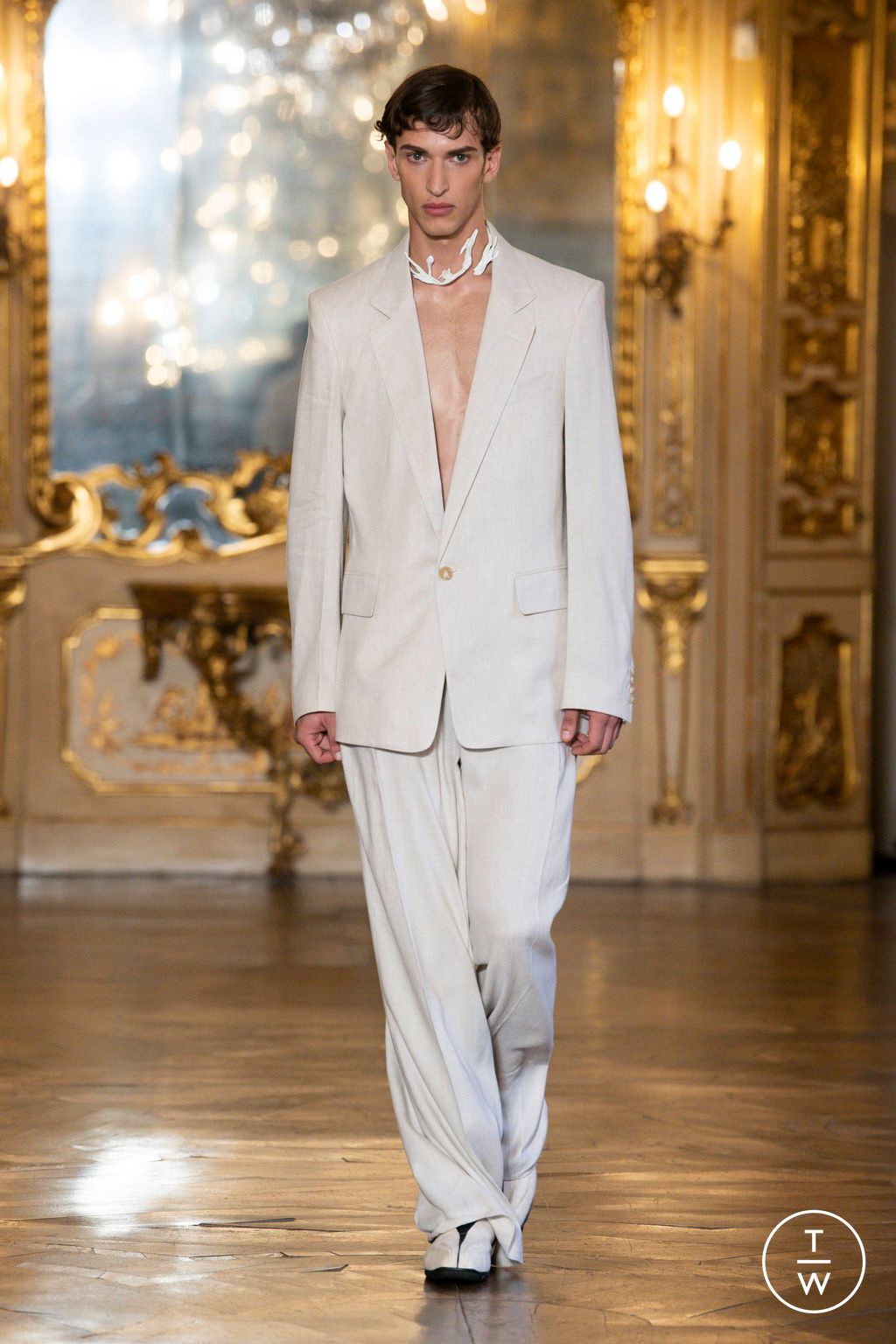 Fashion Week Milan Spring/Summer 2023 look 25 from the Trussardi collection womenswear