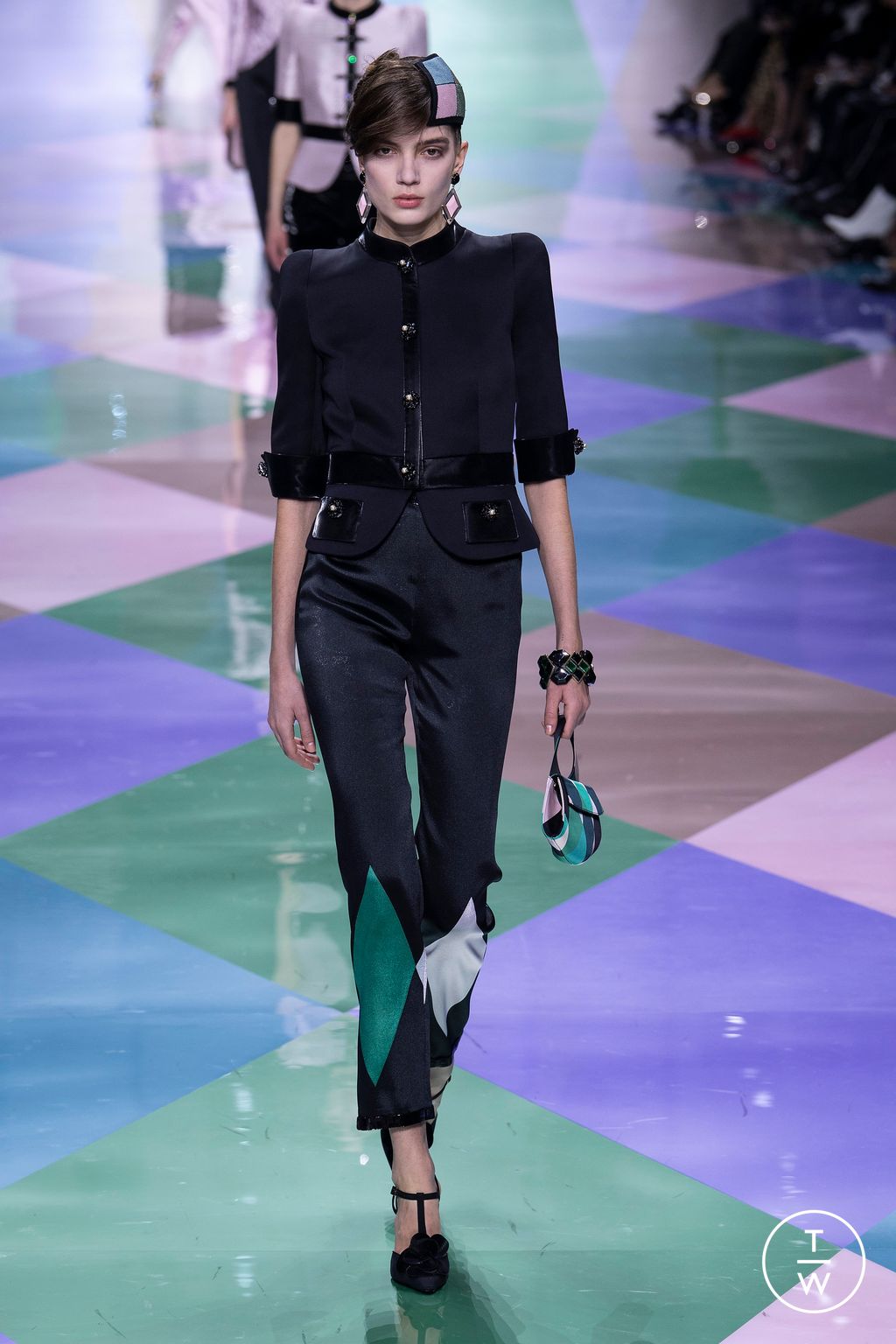 Fashion Week Paris Spring/Summer 2023 look 4 from the Giorgio Armani Privé collection couture