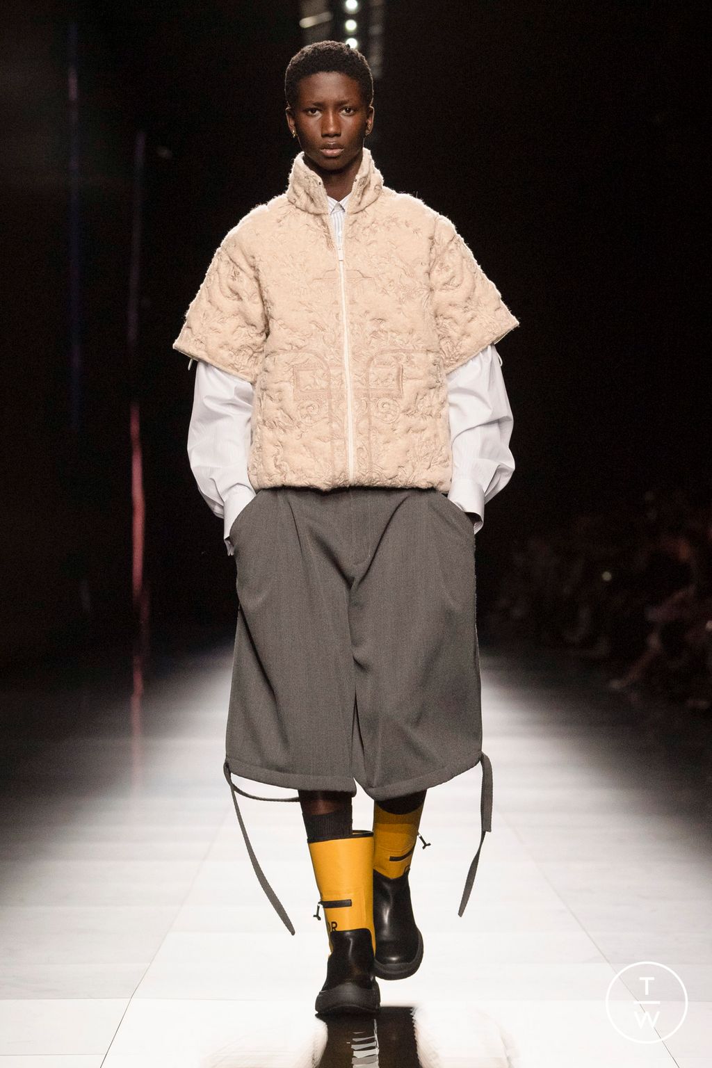 Fashion Week Paris Fall/Winter 2023 look 27 from the Dior Men collection 男装
