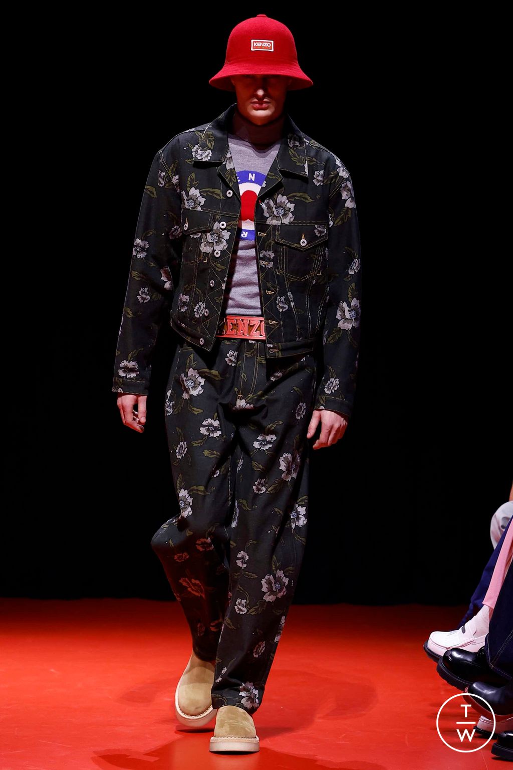 Fashion Week Paris Fall/Winter 2023 look 49 from the Kenzo collection 男装