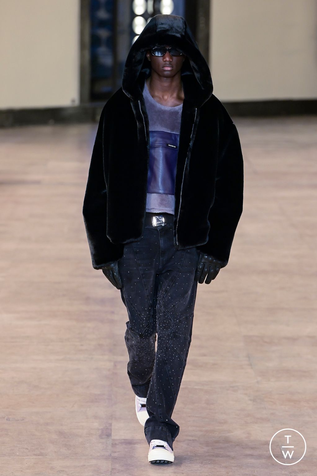 Fashion Week Paris Fall/Winter 2023 look 22 de la collection Nahmias menswear