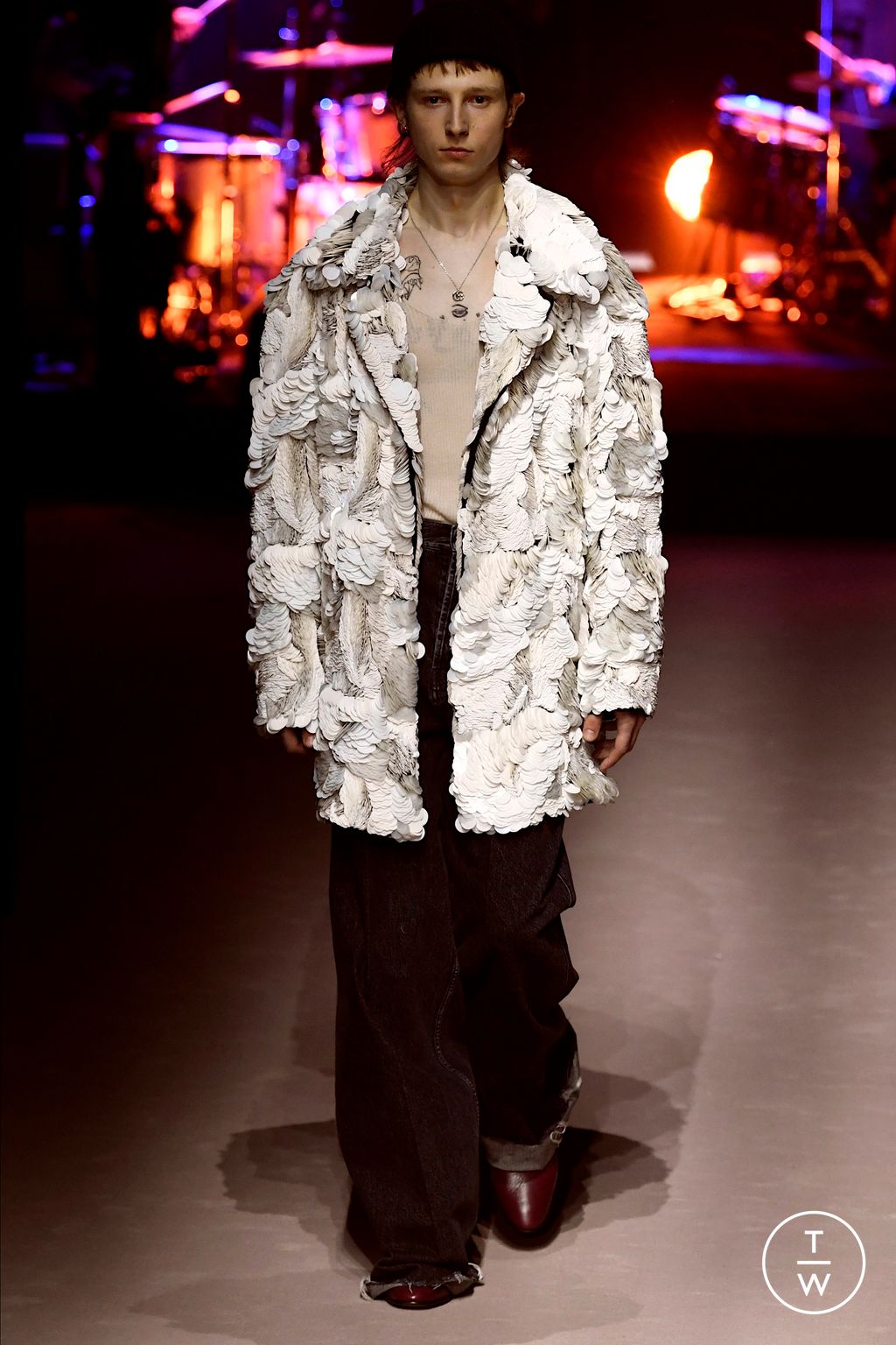 Fashion Week Milan Fall/Winter 2023 look 17 from the Gucci collection menswear