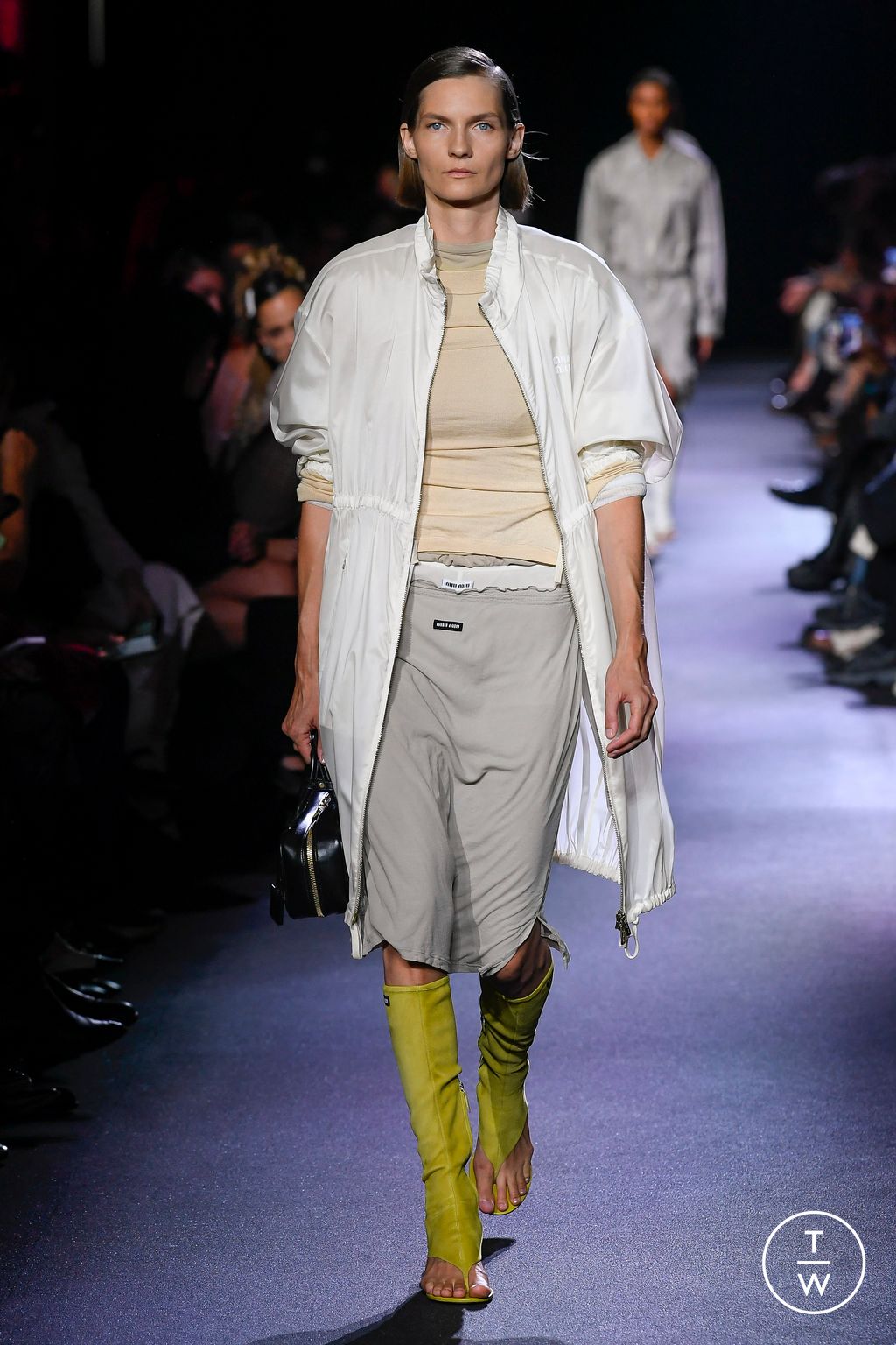 Fashion Week Paris Spring/Summer 2023 look 6 from the Miu Miu collection womenswear