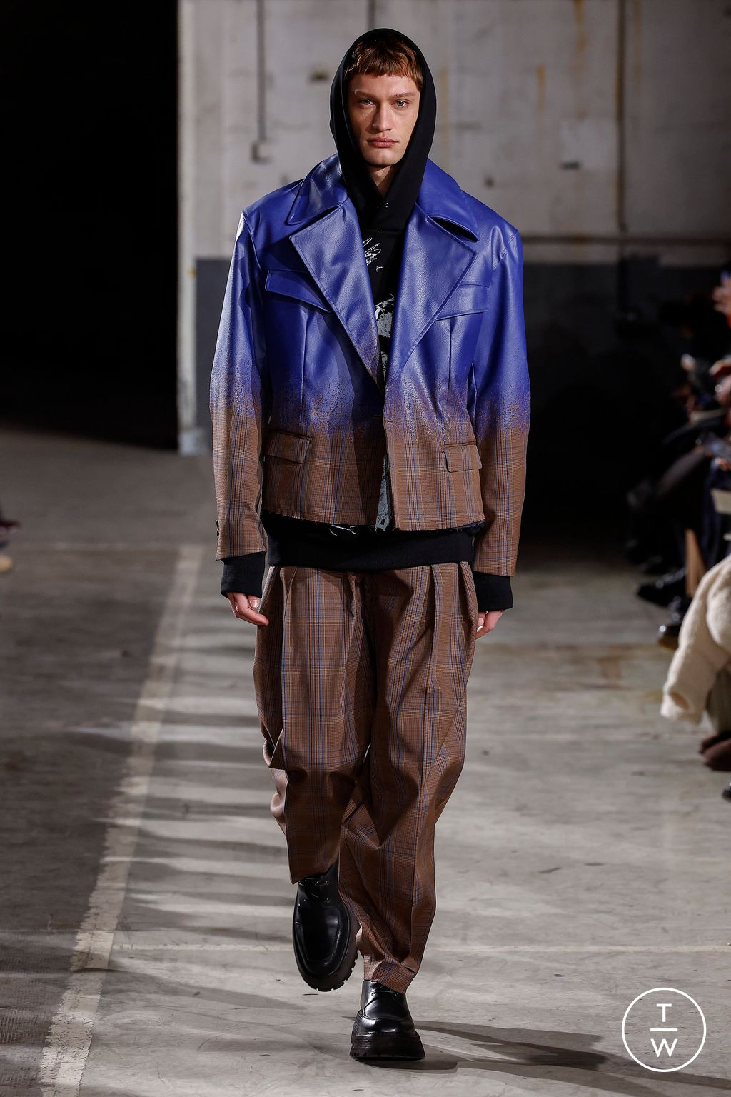 Fashion Week Paris Fall/Winter 2023 look 18 from the TAAKK collection menswear