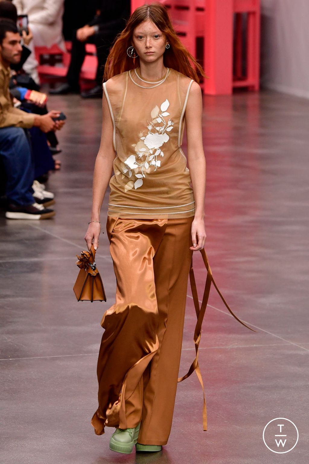 Fashion Week Milan Spring/Summer 2023 look 19 from the Fendi collection womenswear