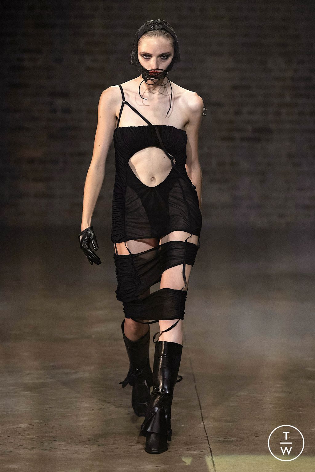 Fashion Week New York Spring/Summer 2023 look 27 from the Elena Velez collection 女装